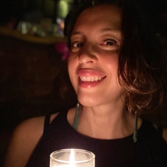 Meet your Posher, Cathy - Picture 1 of 3